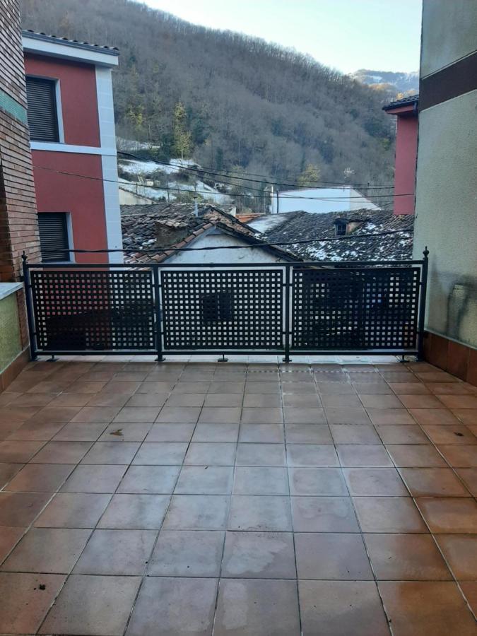 Piso Con Terraza En Felechosa Daire Dış mekan fotoğraf